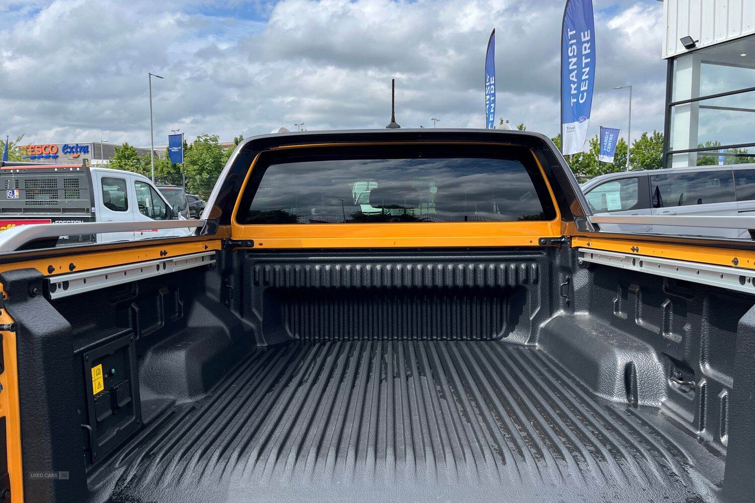 Ford Ranger Wildtrak AUTO 2.3L EcoBoost 281PS PHEV 10 Speed 4x4 Double Cab, CARGO CONVENIENCE PACK WITH PRO POWER ONBOARD, IN STOCK