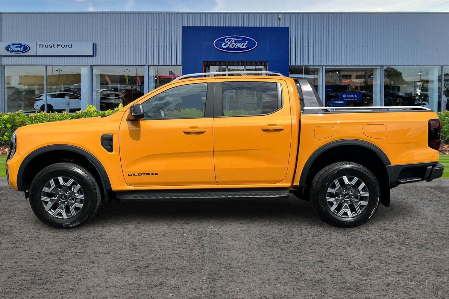 Ford Ranger Wildtrak AUTO 2.3L EcoBoost 281PS PHEV 10 Speed 4x4 Double Cab, CARGO CONVENIENCE PACK WITH PRO POWER ONBOARD, IN STOCK