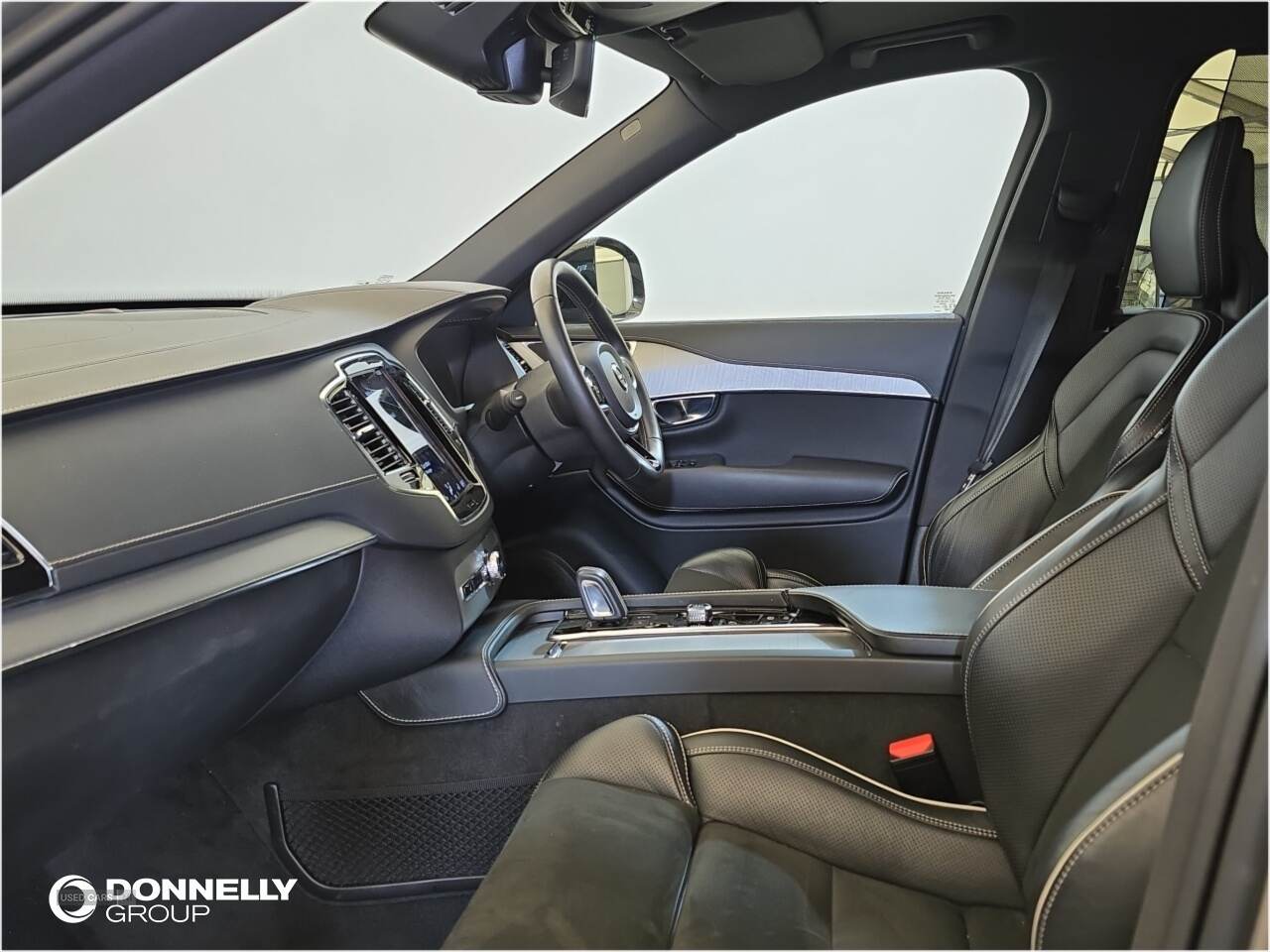 May 2021 Volvo XC90 2.0 T8 Recharge PHEV R DESIGN 5dr AWD Auto
