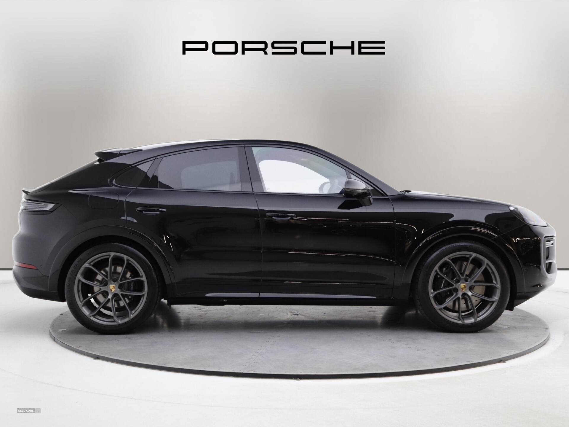  2024 Porsche Cayenne Turbo E-Hybrid 5dr Tiptronic S
