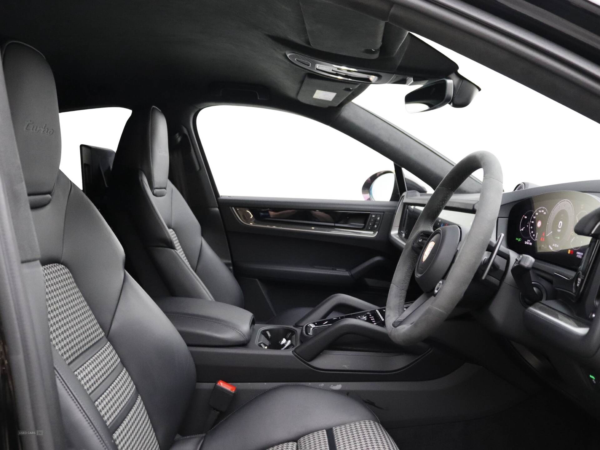  2024 Porsche Cayenne Turbo E-Hybrid 5dr Tiptronic S