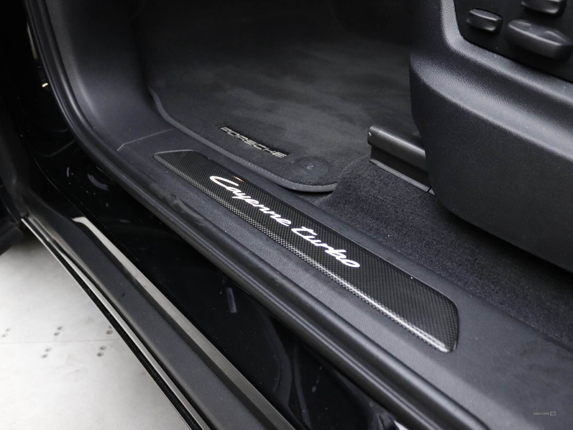  2024 Porsche Cayenne Turbo E-Hybrid 5dr Tiptronic S