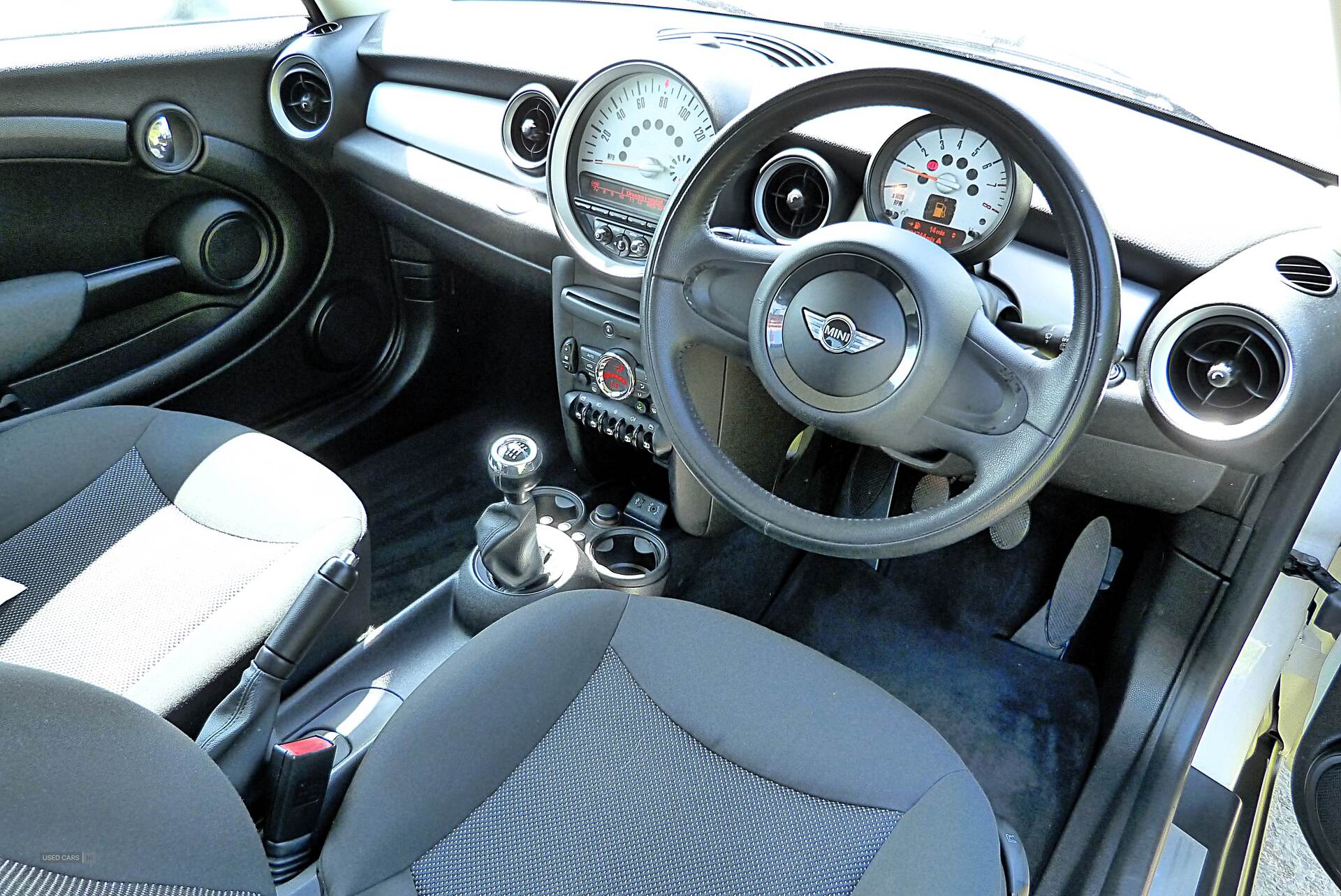 Nov 2012 MINI Hatch 1.6 One 3dr