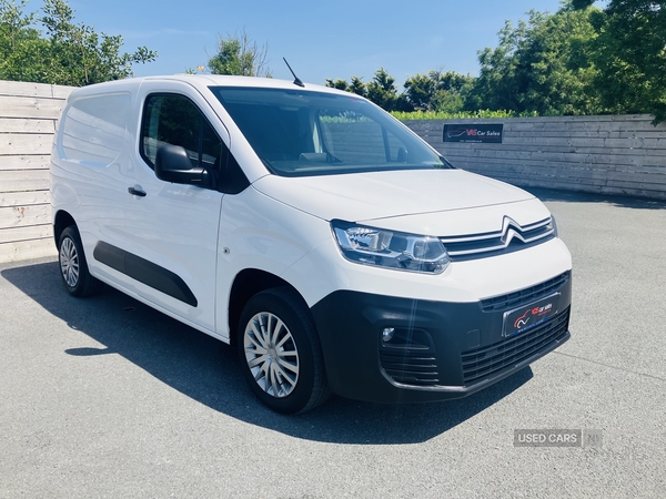 Citroen Berlingo M DIESEL in Down