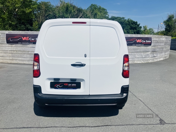 Citroen Berlingo M DIESEL in Down