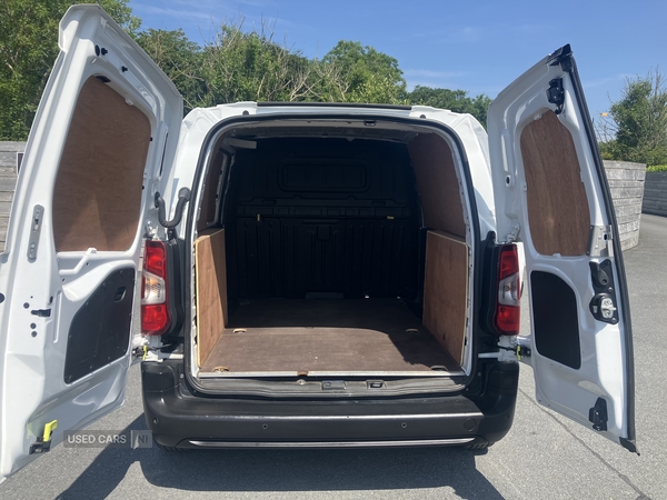 Citroen Berlingo M DIESEL in Down