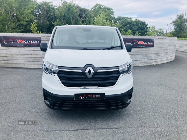 Renault Trafic SWB DIESEL in Down