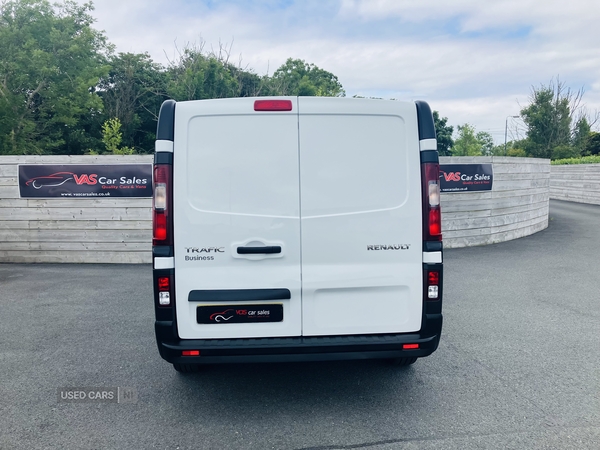 Renault Trafic SWB DIESEL in Down