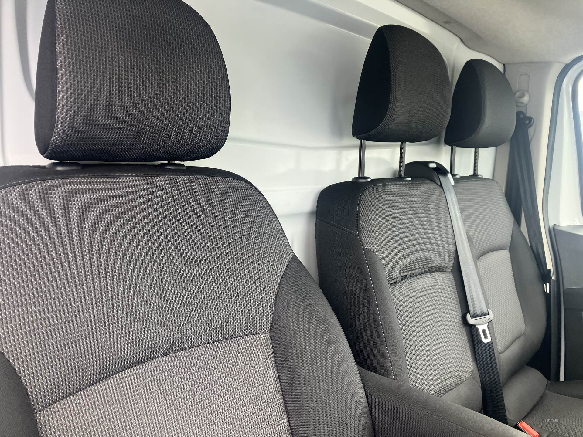Renault Trafic SWB DIESEL in Down