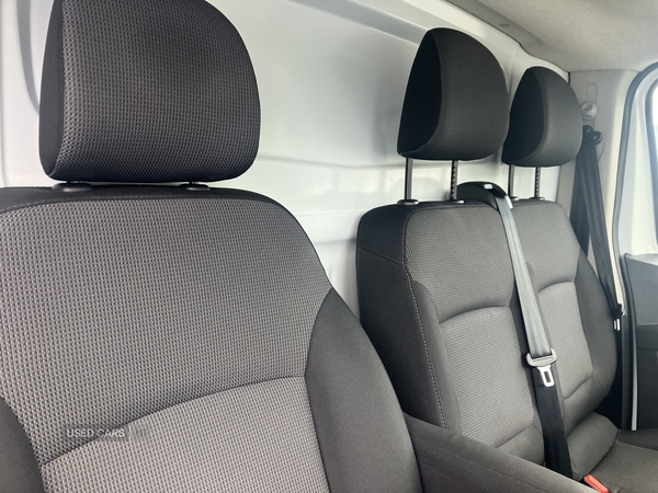 Renault Trafic SWB DIESEL in Down