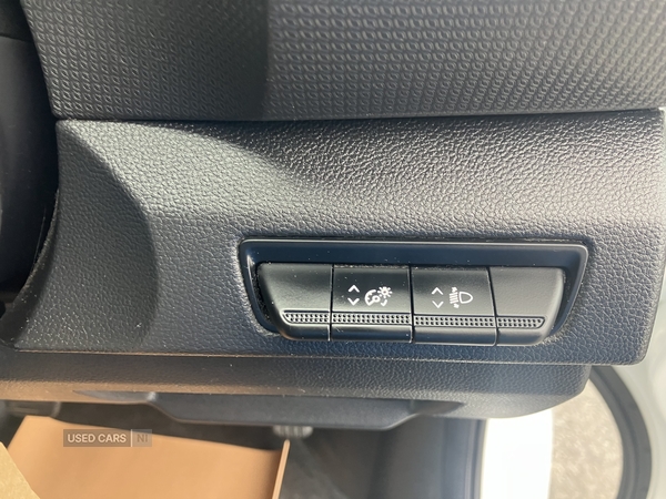 Renault Trafic SWB DIESEL in Down