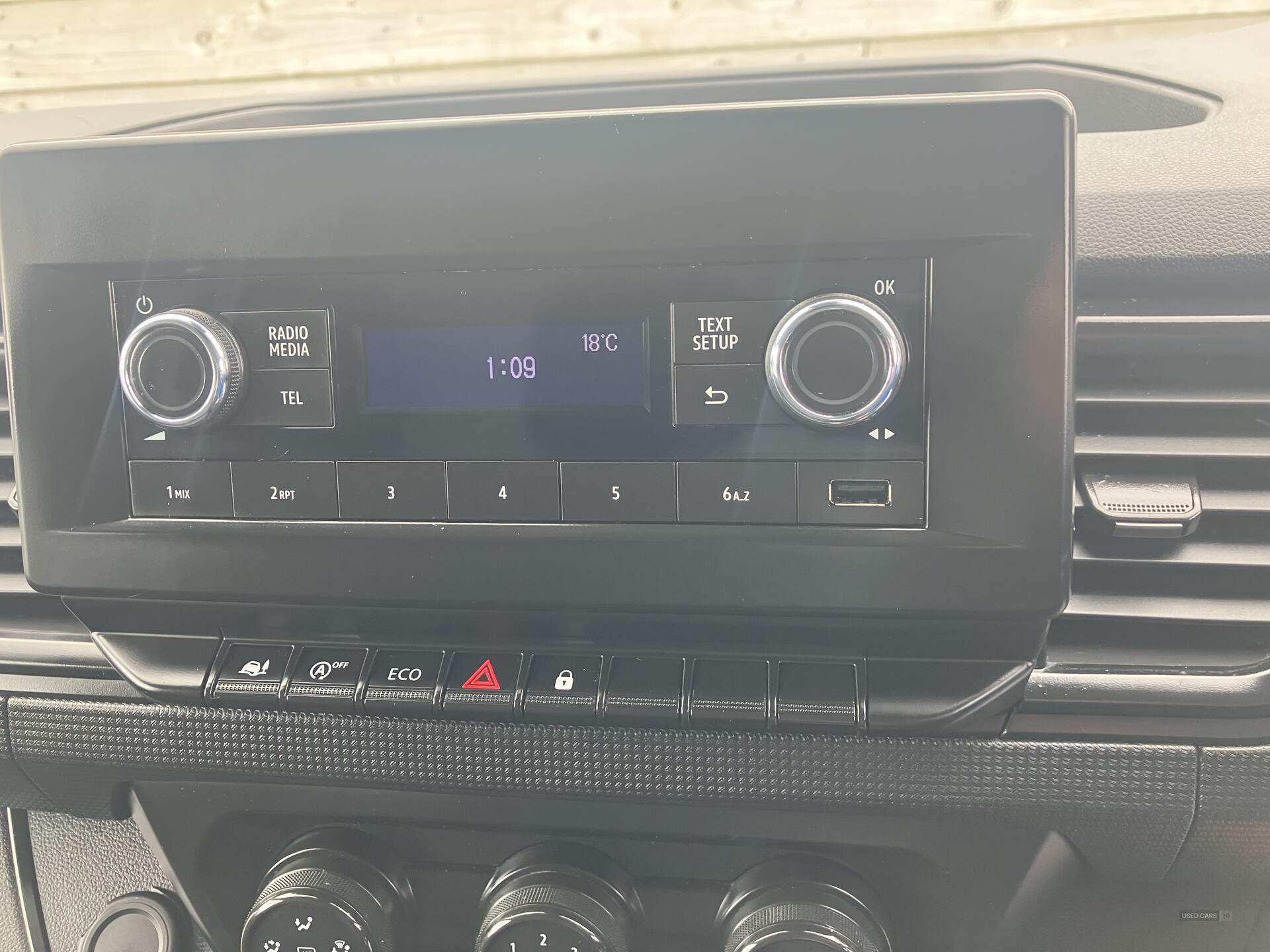 Renault Trafic SWB DIESEL in Down