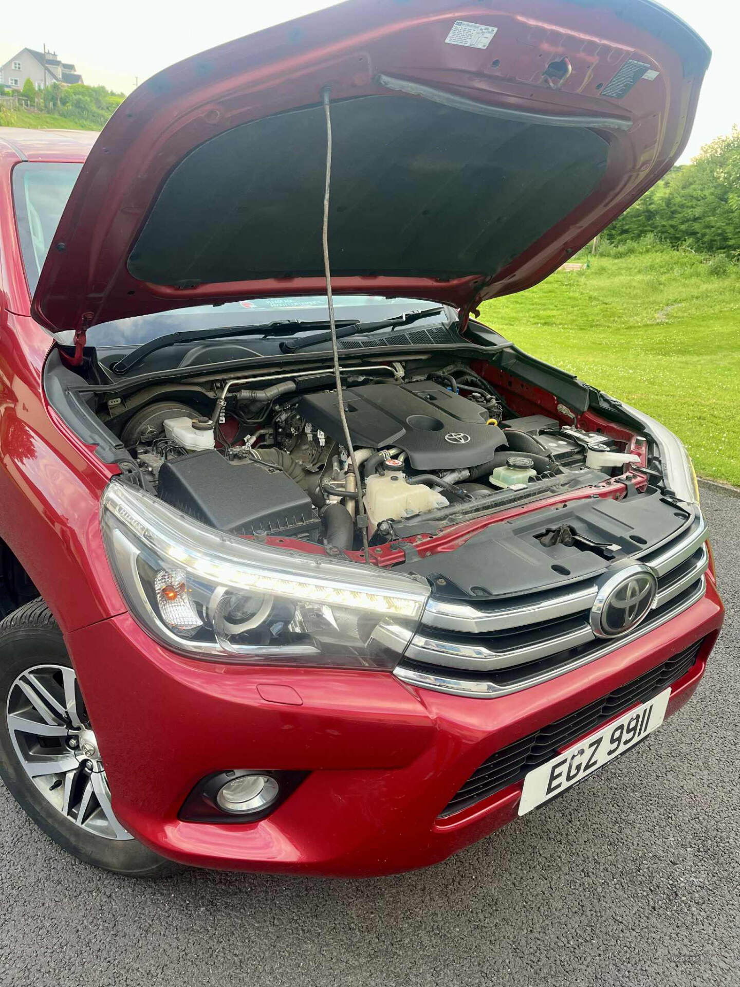 Feb 2017 Toyota Hilux Invincible D/Cab Pick Up 2.4 D-4D Auto