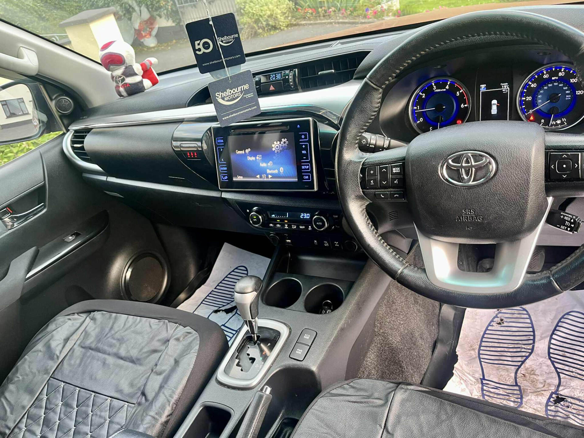 Feb 2017 Toyota Hilux Invincible D/Cab Pick Up 2.4 D-4D Auto
