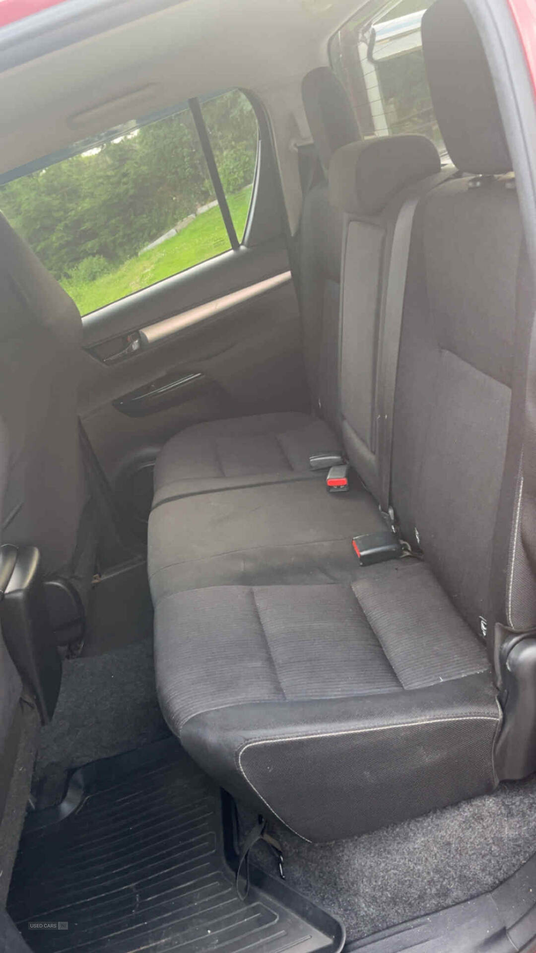 Feb 2017 Toyota Hilux Invincible D/Cab Pick Up 2.4 D-4D Auto