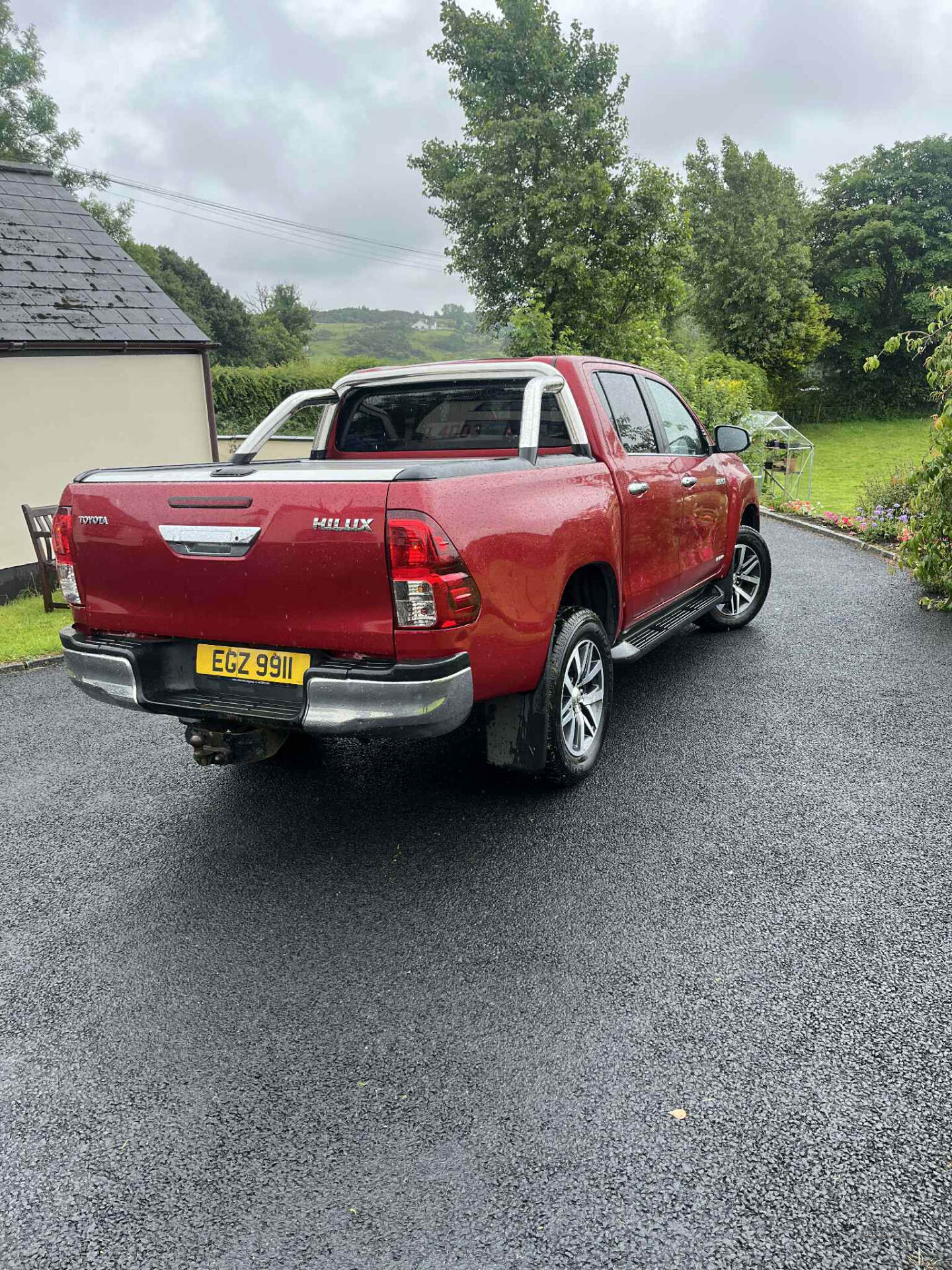 Feb 2017 Toyota Hilux Invincible D/Cab Pick Up 2.4 D-4D Auto
