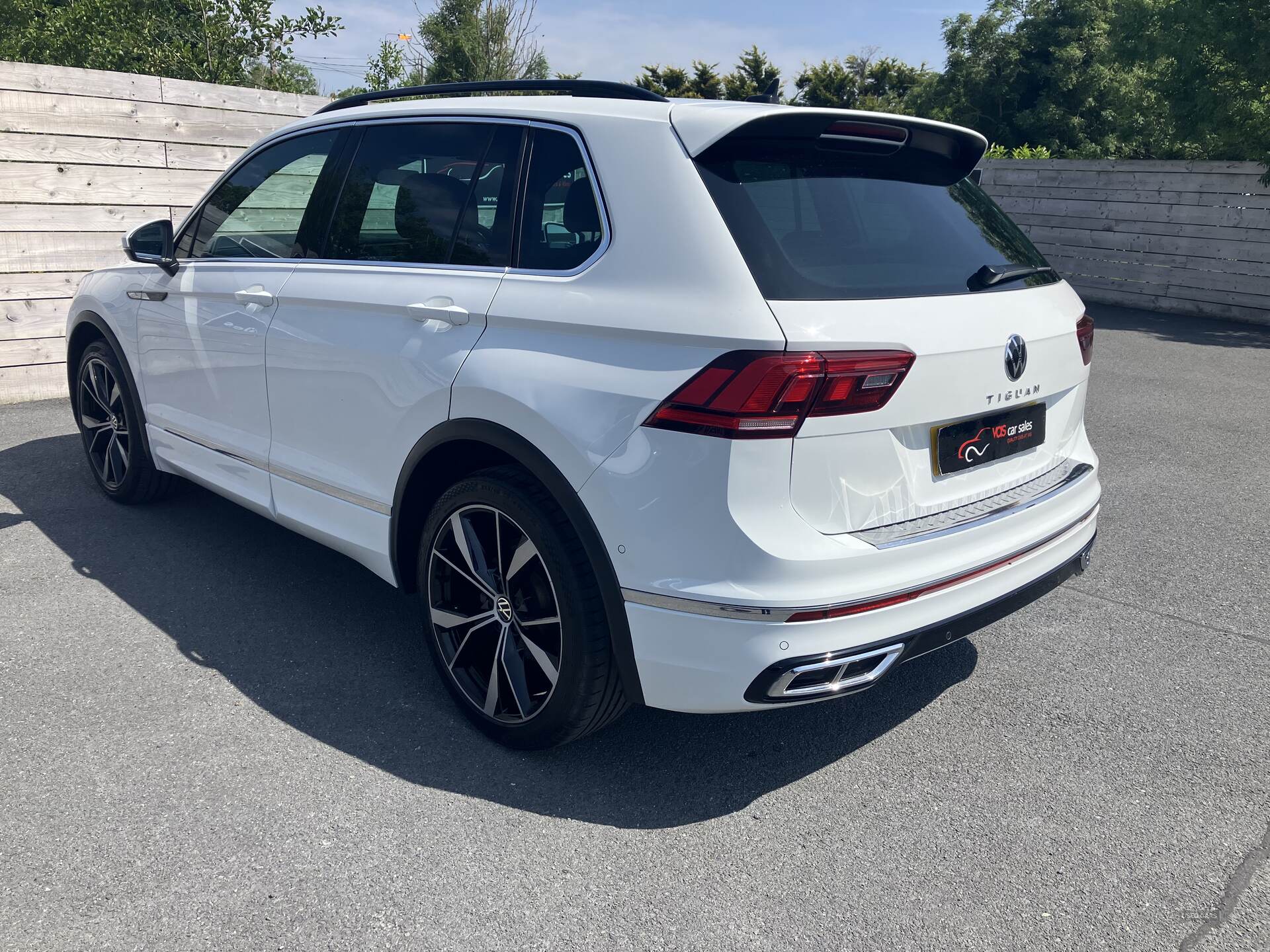 Volkswagen Tiguan ESTATE in Down