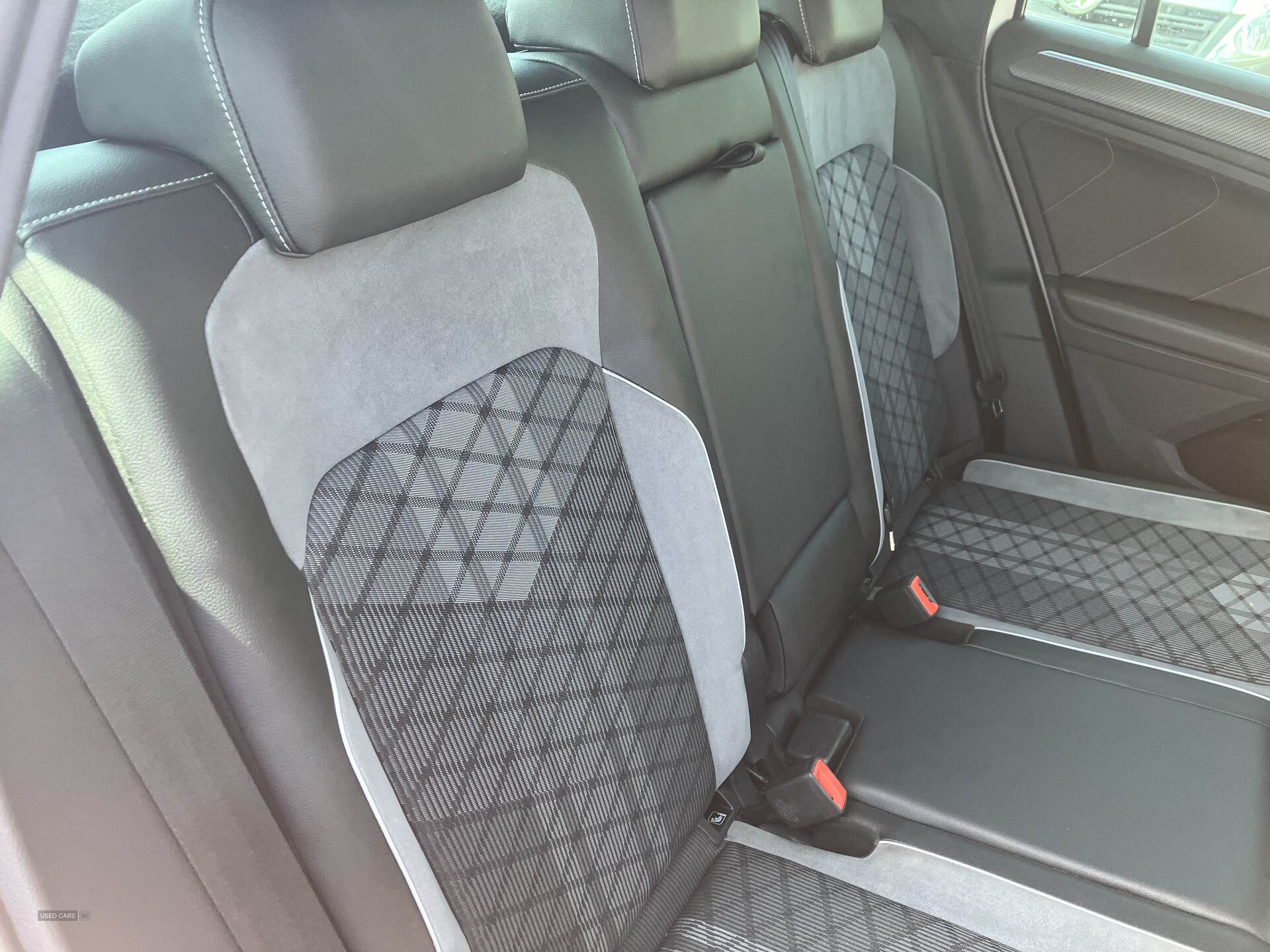 Volkswagen Tiguan ESTATE in Down