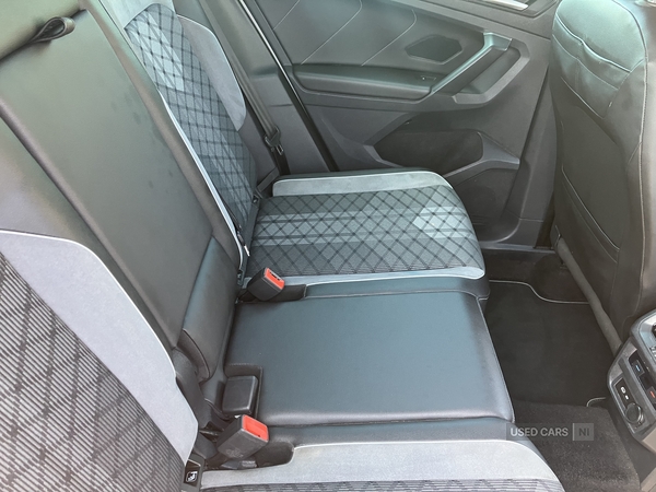 Volkswagen Tiguan ESTATE in Down