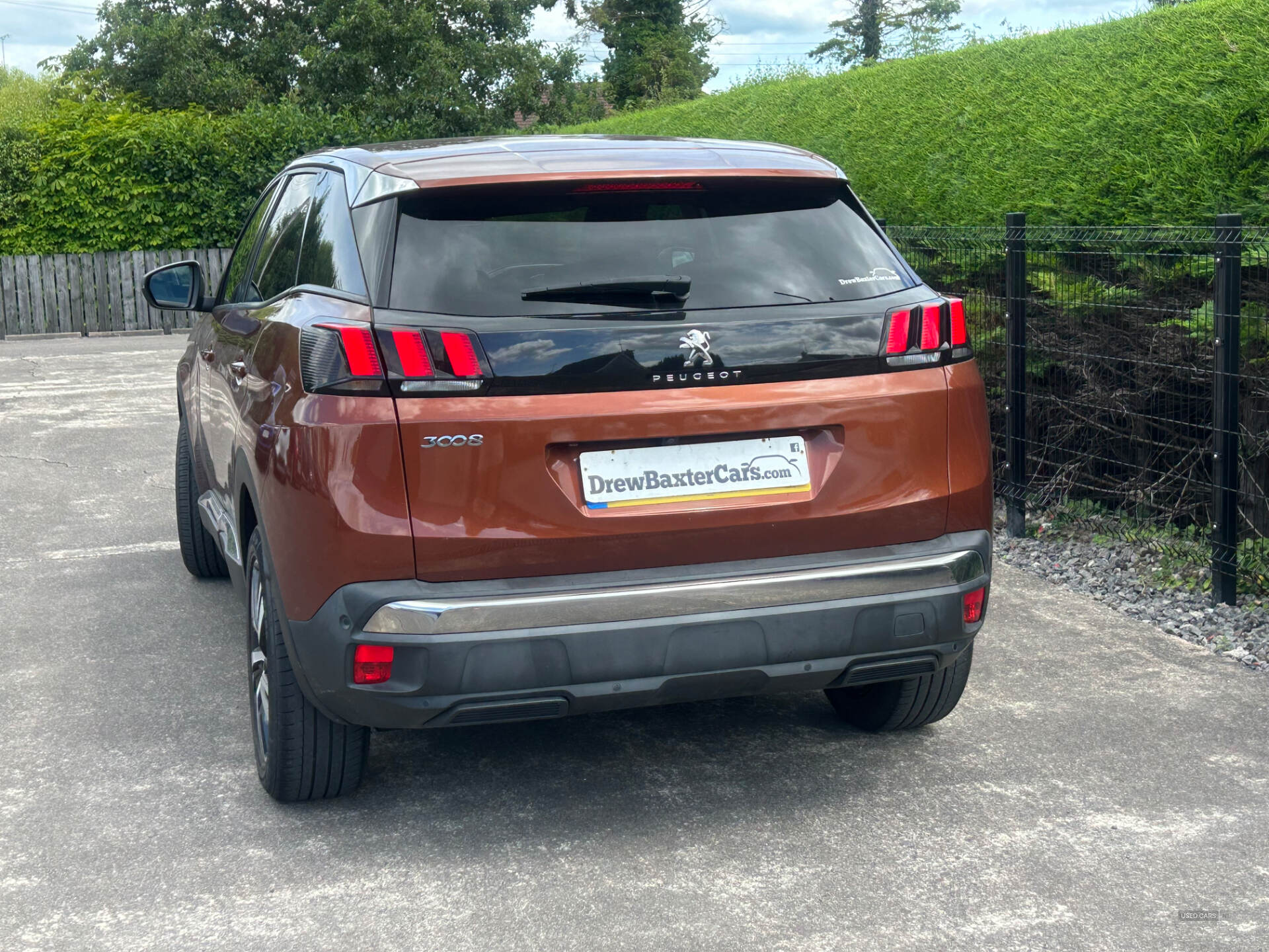 Jan 2018 Peugeot 3008 1.6 BlueHDi 120 Allure 5dr