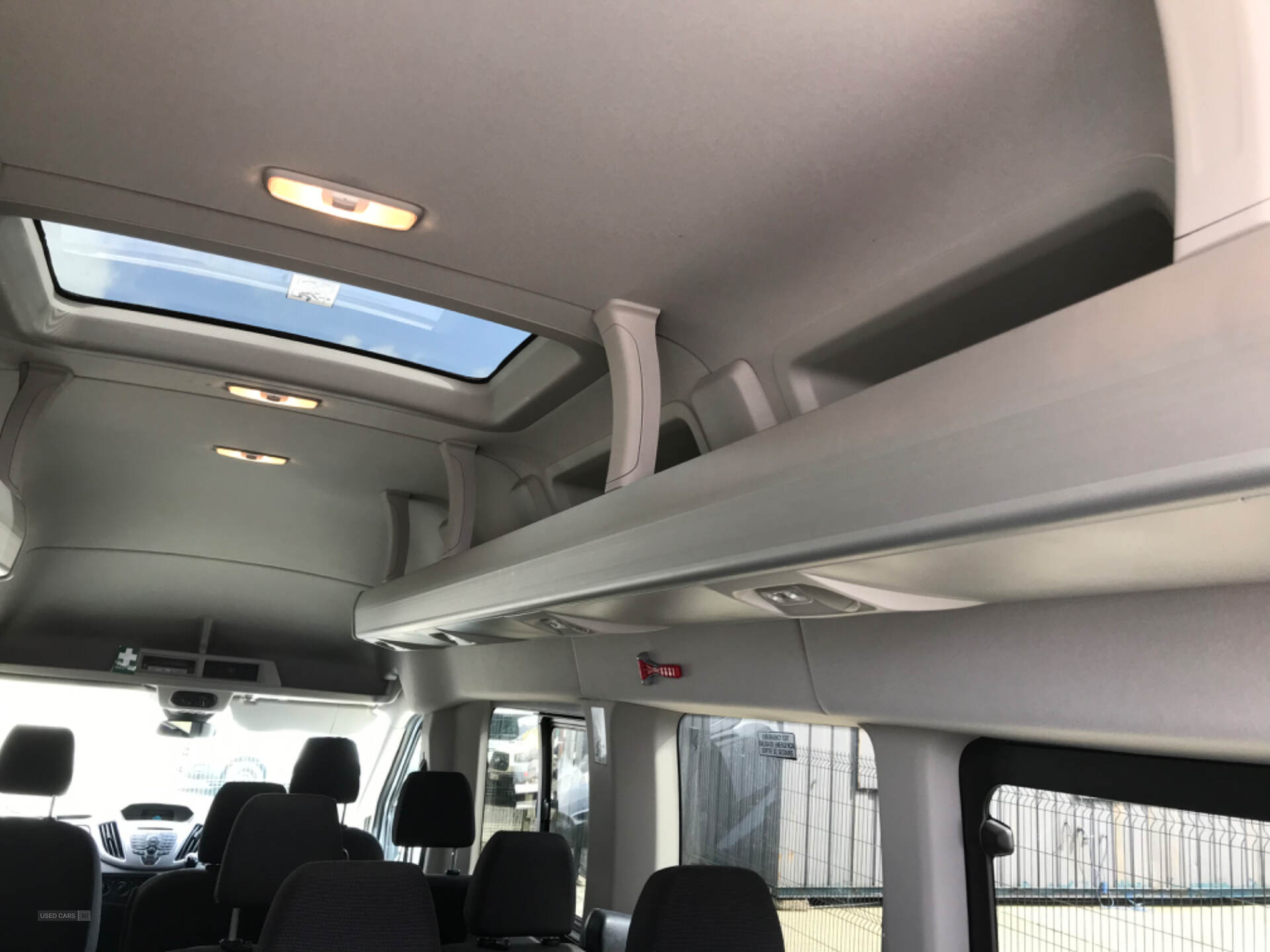 Ford Transit 460 L4 MINIBUS DIESEL RWD in Antrim