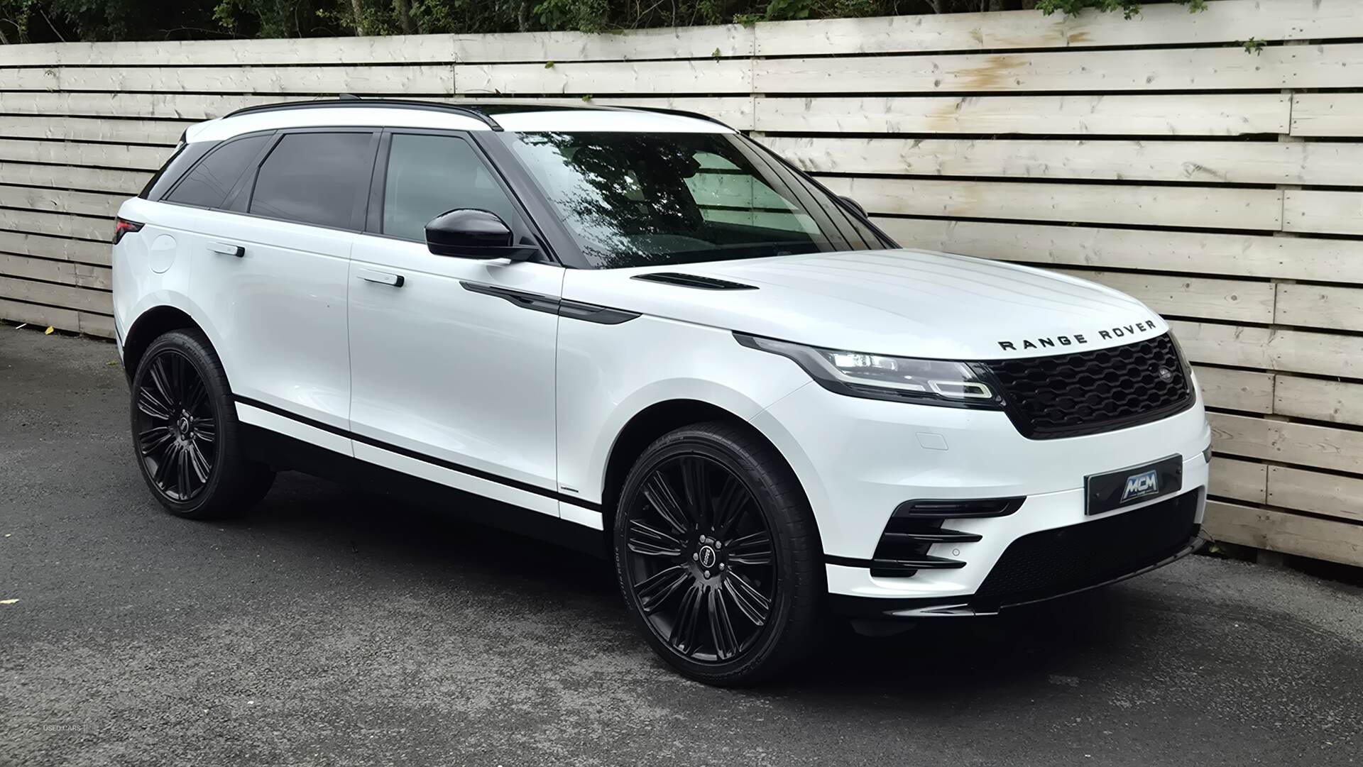 Land Rover Range Rover Velar DIESEL ESTATE in Antrim