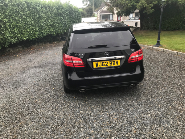 Mercedes B-Class DIESEL HATCHBACK in Down