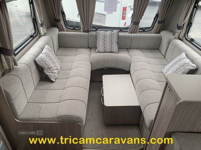 2021 Elddis Avante 586/6, Fixed Bunks, 1 Owner