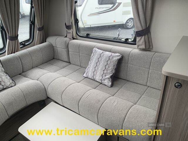 2021 Elddis Avante 586/6, Fixed Bunks, 1 Owner