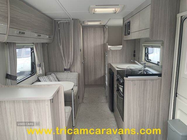 2021 Elddis Avante 586/6, Fixed Bunks, 1 Owner