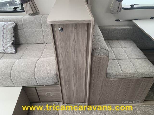 2021 Elddis Avante 586/6, Fixed Bunks, 1 Owner