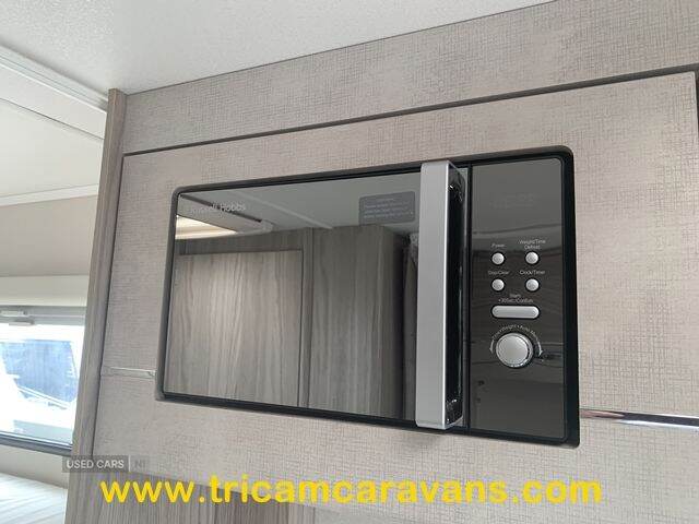  2021 Elddis Avante 586/6, Fixed Bunks, 1 Owner