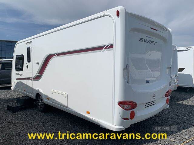  2012 Swift Challenger 580/4, Transverse Bed