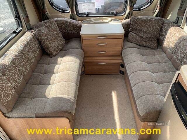  2012 Swift Challenger 580/4, Transverse Bed