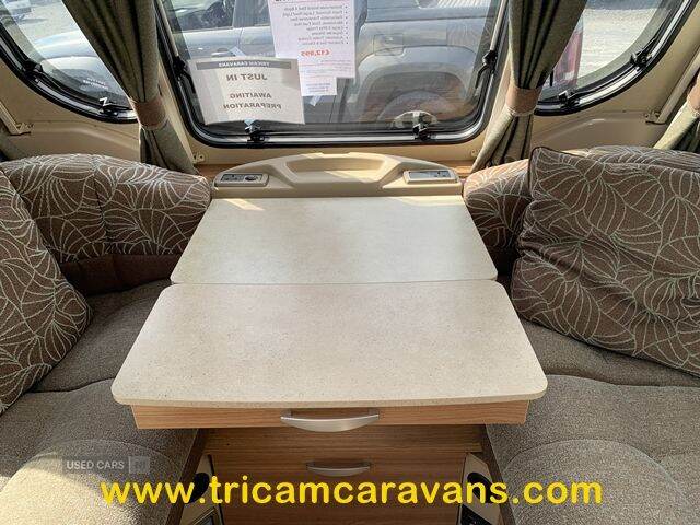  2012 Swift Challenger 580/4, Transverse Bed