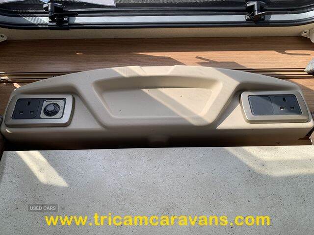  2012 Swift Challenger 580/4, Transverse Bed