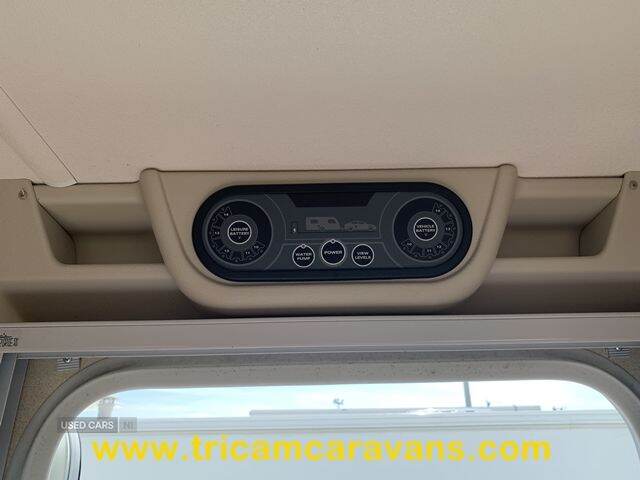  2012 Swift Challenger 580/4, Transverse Bed