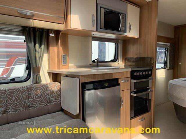  2012 Swift Challenger 580/4, Transverse Bed