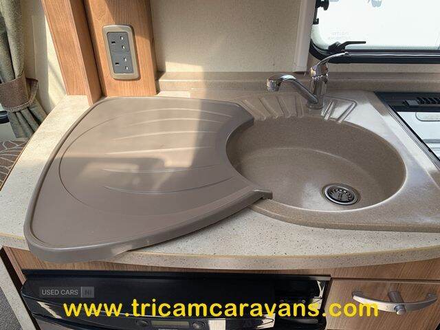 2012 Swift Challenger 580/4, Transverse Bed