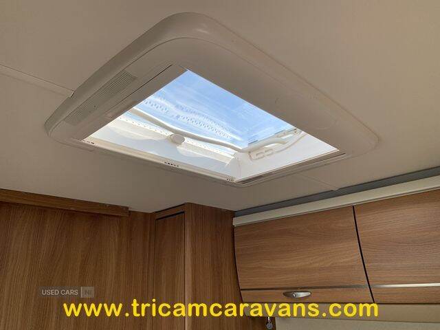  2012 Swift Challenger 580/4, Transverse Bed