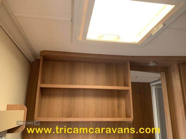  2012 Swift Challenger 580/4, Transverse Bed