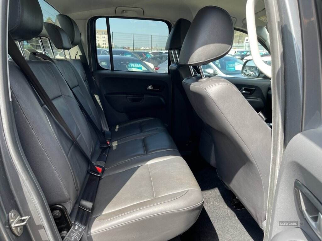Oct 2016 Volkswagen Amarok D/Cab Pick Up Highline 2.0 BiTDI 180 BMT 4MTN Auto