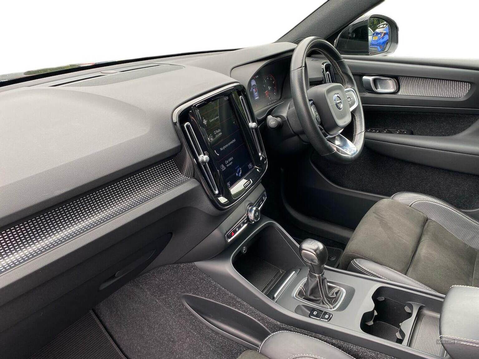 Sep 2018 Volvo XC40 1.5 T3 R Design 5Dr