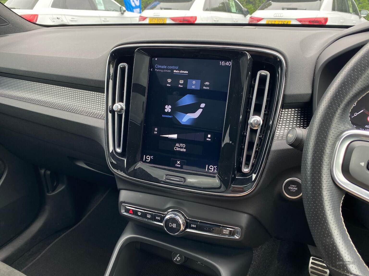 Sep 2018 Volvo XC40 1.5 T3 R Design 5Dr