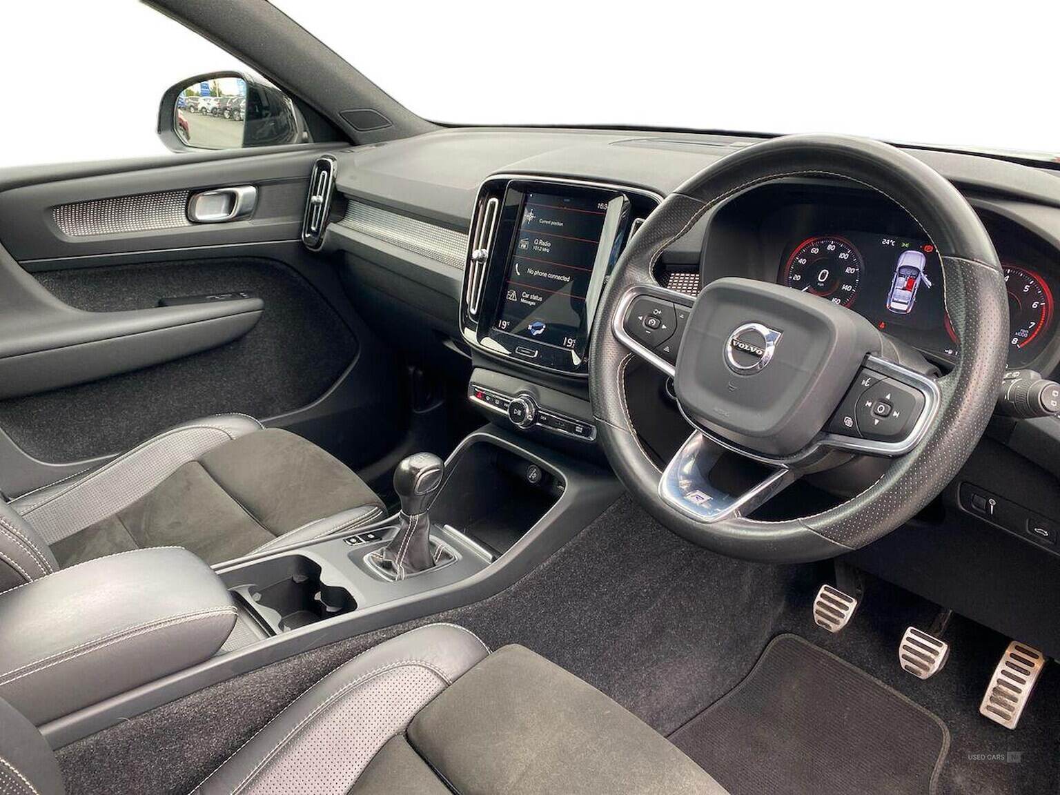 Sep 2018 Volvo XC40 1.5 T3 R Design 5Dr