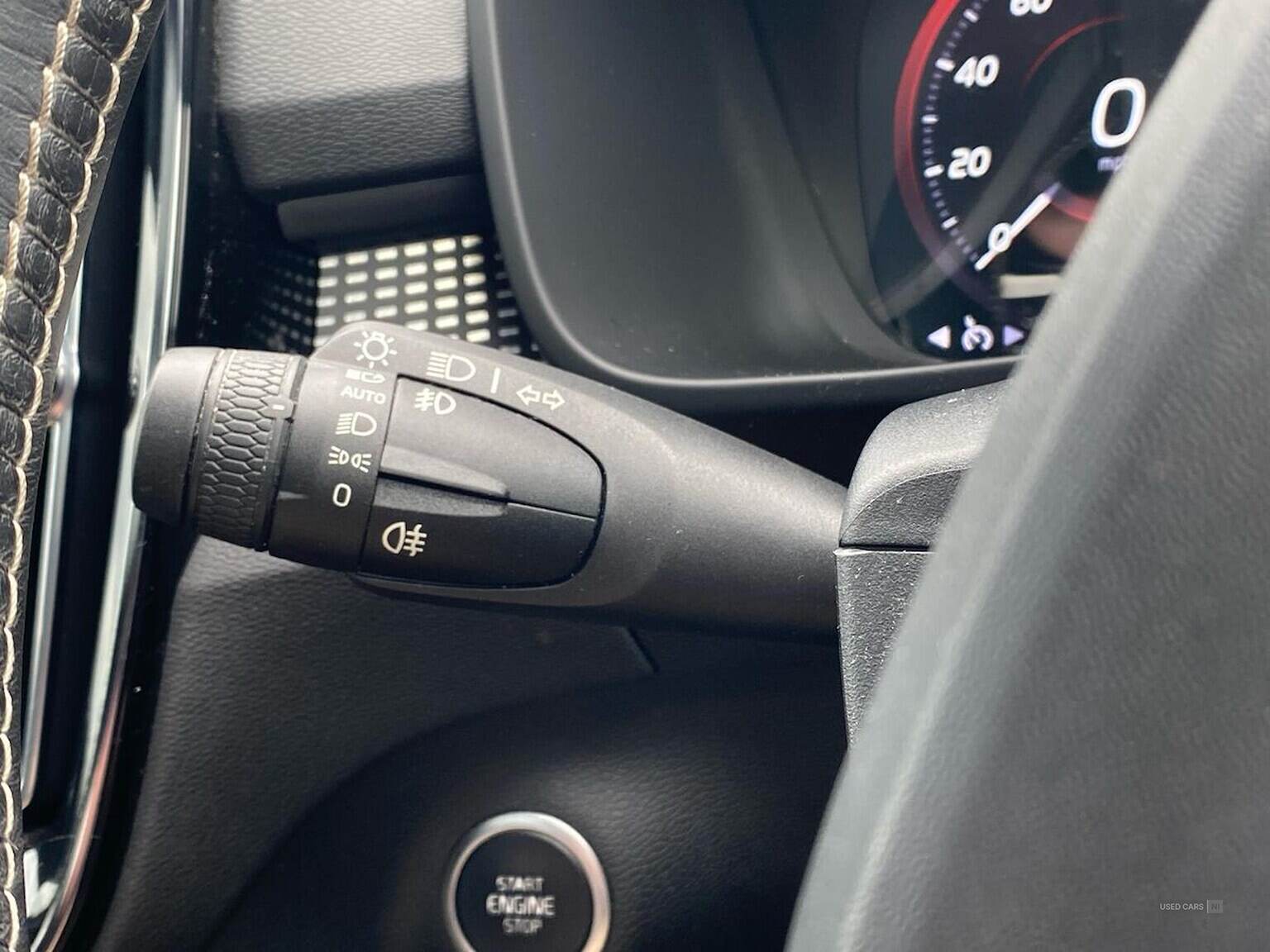 Sep 2018 Volvo XC40 1.5 T3 R Design 5Dr