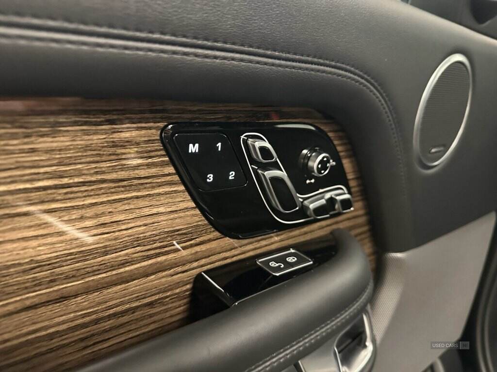 Sep 2019 Land Rover Range Rover 3.0 SDV6 Vogue 4dr Auto
