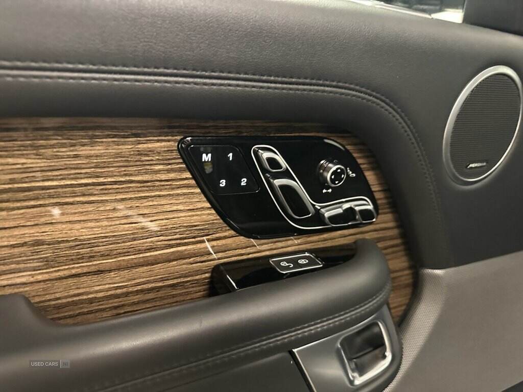 Sep 2019 Land Rover Range Rover 3.0 SDV6 Vogue 4dr Auto