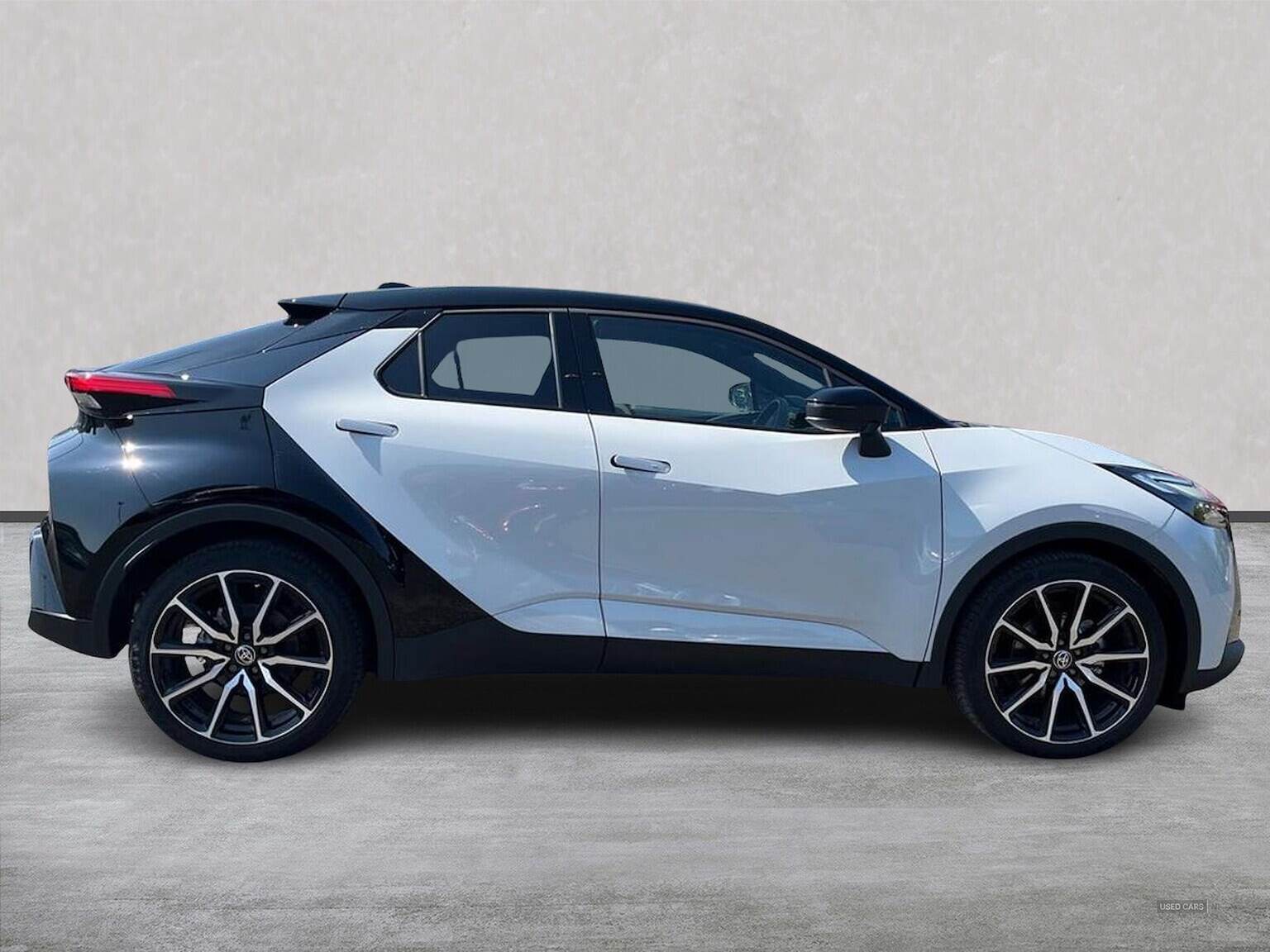 Mar 2025 Toyota C-HR 2.0 Hybrid Gr Sport 5Dr Cvt
