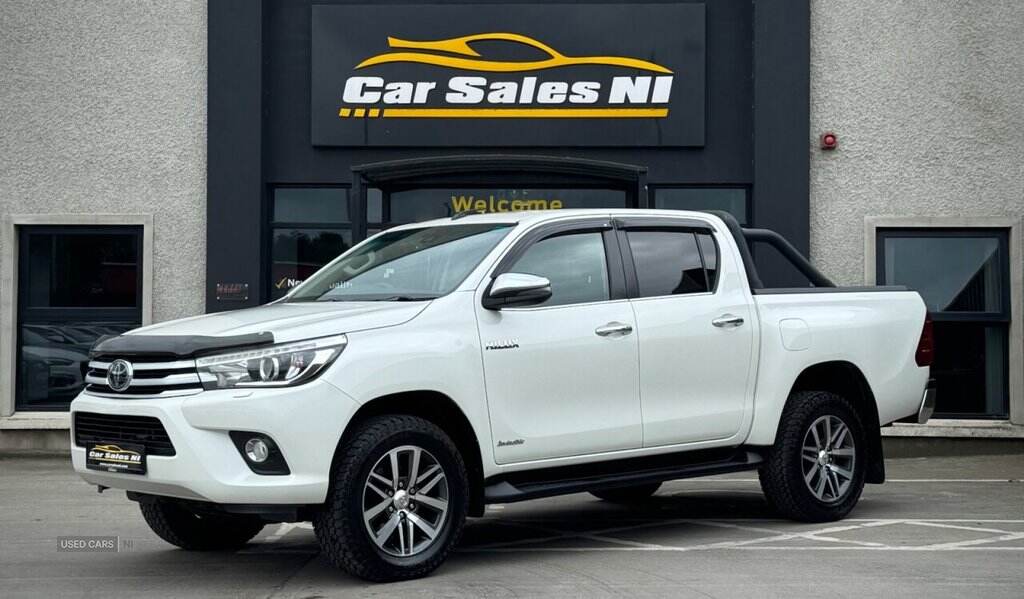 Nov 2019 Toyota Hi-lux Invincible D/Cab Pick Up 2.4 D-4D Auto